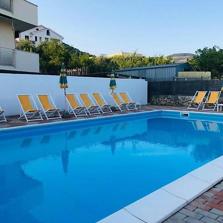 דירות Pietra Ligure - Essential With Swimming Pool מראה חיצוני תמונה